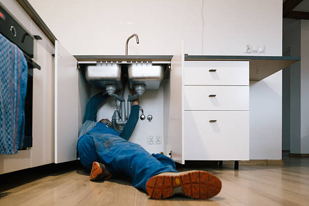 Professional Leak Detection technician working in Great Meadows, NJ